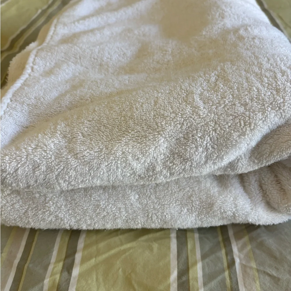 Restoration Hardware‎ Bath Blanket